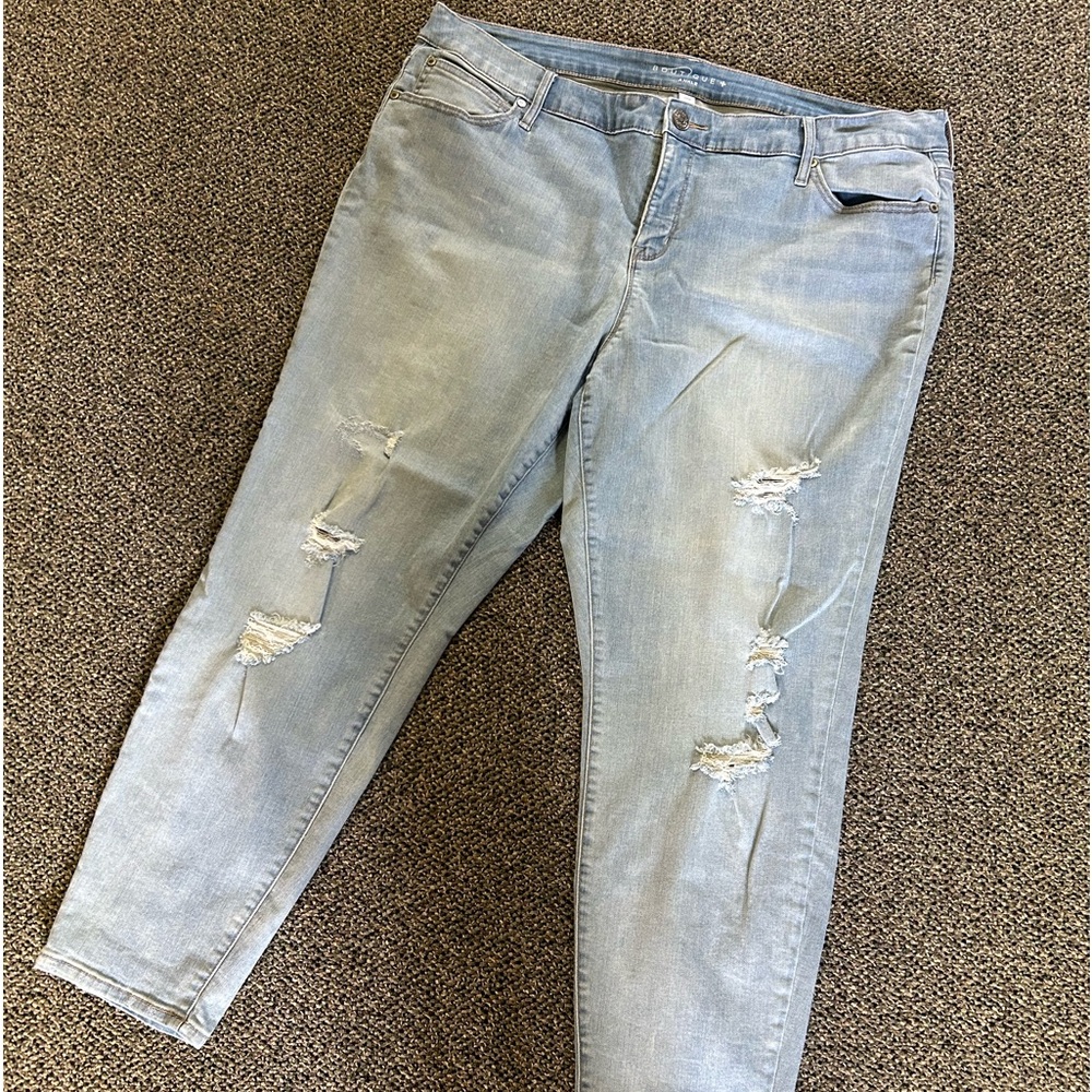 Boutique ankle jeans
